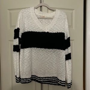 ODDY white and blue popcorn knit sweater, excellent condition, size m/l